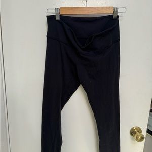 Black lululemon leggings